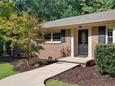 900 Cricket Ln