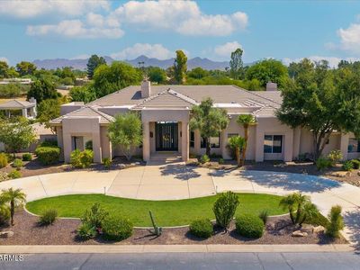 7124 E FOOTHILL Drive