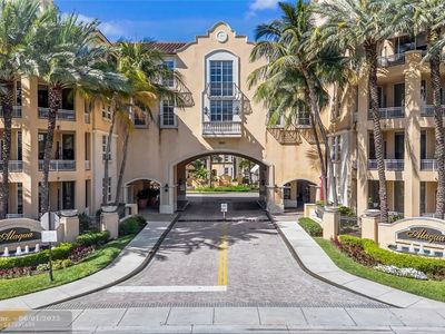 3001 NE 185th St UNIT 111