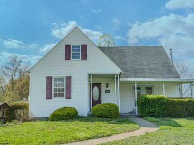 1615 Mary Lou Retton Dr