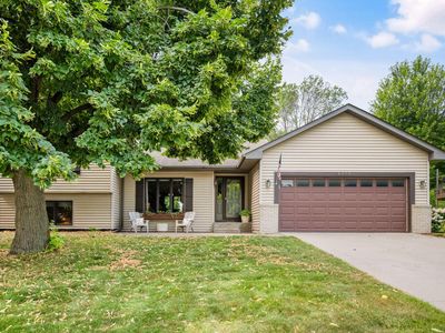 1584 Lake Susan Hills Dr