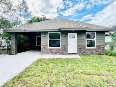 313 N Iowa Ave