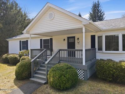 103 S Sterling Rd