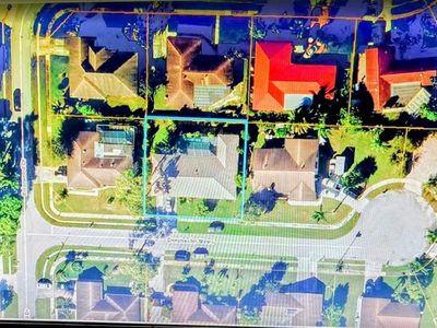 4811 Dorchester Mews