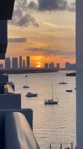 1200 West Ave APT 819