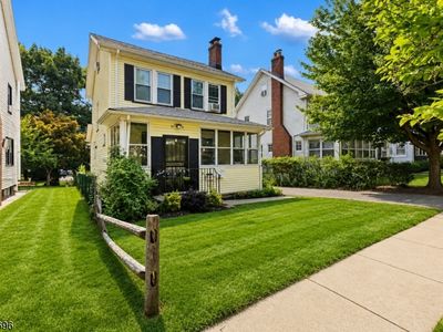4 James Ct
