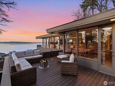 2103 Steilacoom Boulevard