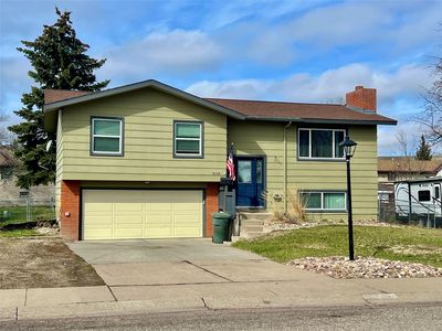 3006 Carmel Dr
