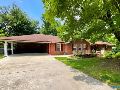 305 1st Pl SW