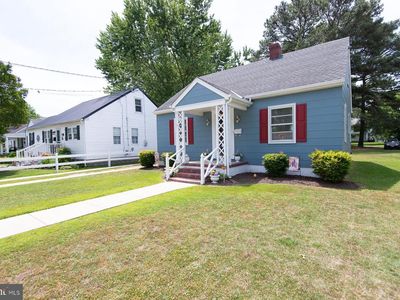 406 Shepherd Ave