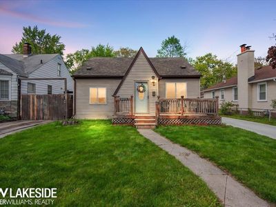 20511 Kenosha St
