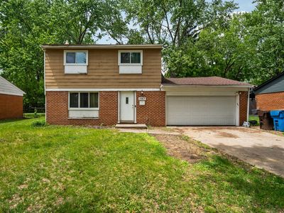 1567 Stratford Ct