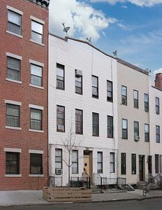 1111 Willoughby Ave #1