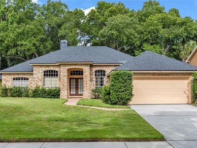 1105 Twin Oaks Cir