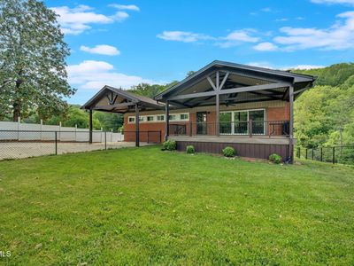 3749 Hemlock Park Cir