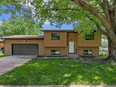 Property at 70 Heritage Dr, North Liberty, IA