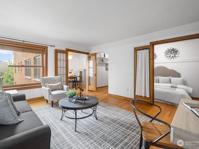 519 W Roy Street #413