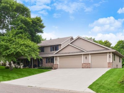 3205 Julian Dr
