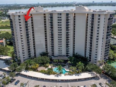 2480 Presidential Way APT 1801