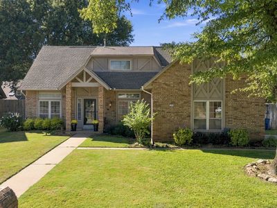 10006 S 70th East Ave