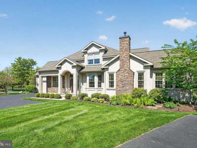 285 Country Club Dr