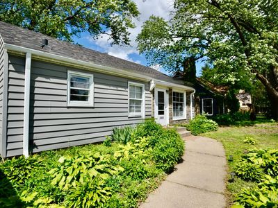1445 Larpenteur Ave W