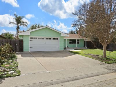 7069 Lynnetree Way
