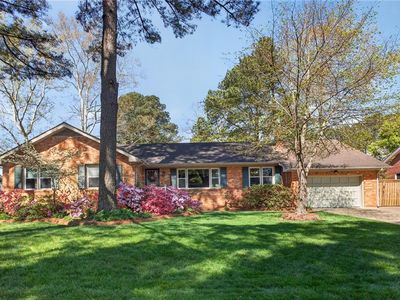 1109 Cresthaven Ln