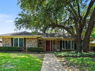 2505 Douglas Ave