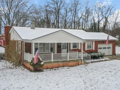 3020 Meadowbrook Dr NE