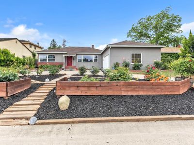 3208 Merrywood Dr
