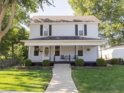 214 E South St
