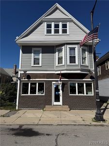 1946 Clinton St