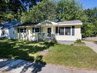1222 Arbutus Ct