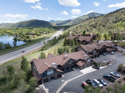5135 N Cove Dr #204