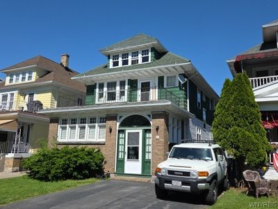 269 Sterling Ave