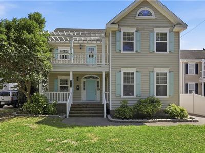 1443 Melrose Pkwy