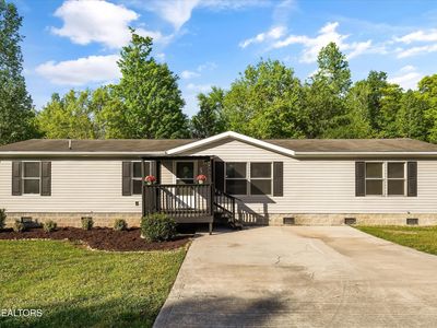 213 Loggers Ln