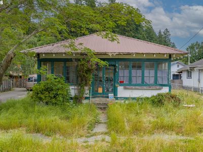 360 4th Ave