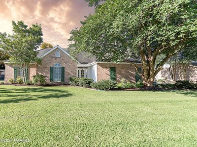 13 Bayou Oaks Dr