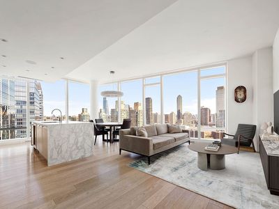 30 Riverside Blvd #33D