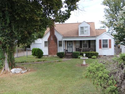 831 Dewees Ave