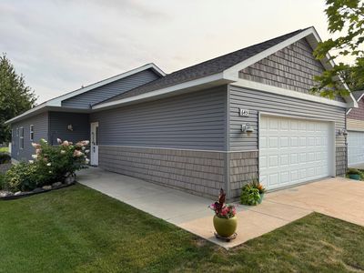 645 Tiffany Ln