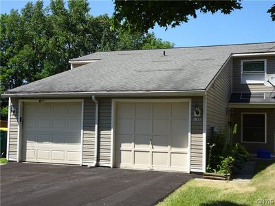 133-135 Tuller Rd #133