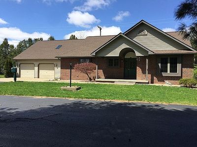 1045 Oak Ridge Ct