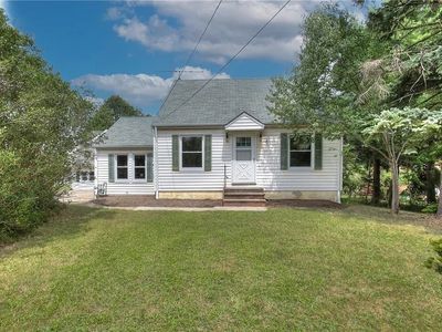 Property at 33901 Eddy Rd, Willoughby Hills, OH