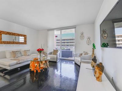 400 NE 12th Ave APT 505