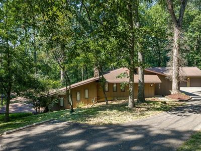 4076 Winkler Drive Ext NW