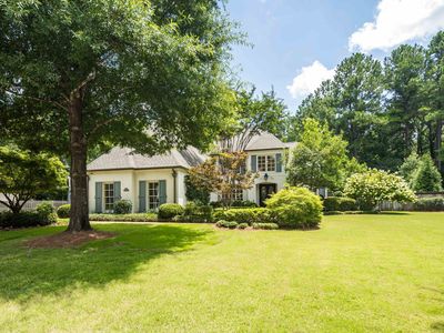 2902 Bentwood Oak Dr