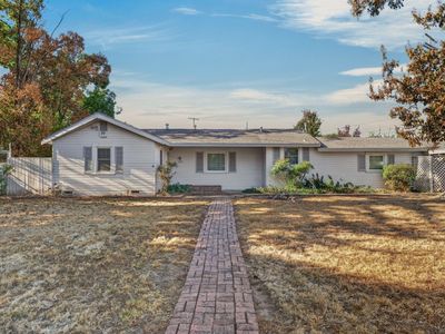 2204 Pyramid Way